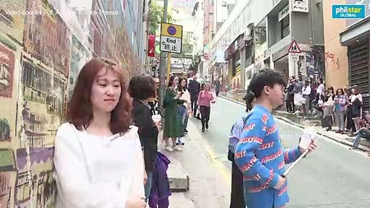 Tourists flock to Hong Kong's Instagram hotspots