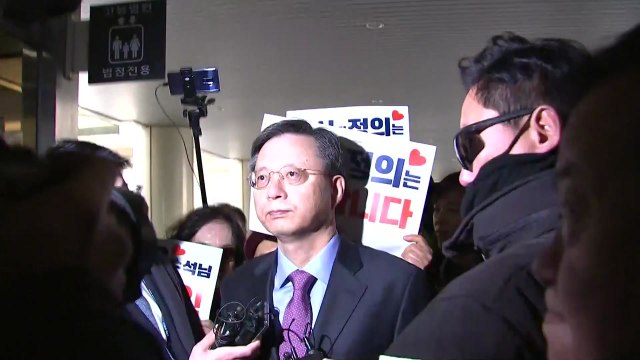 우병우 前 수석, 석방 뒤 첫 재판 출석... 재판 받으러 왔다 / YTN