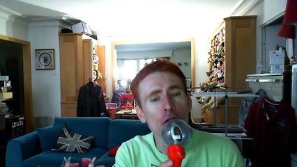 Wiwi égratigne "sur ma peau" de Paul Piché