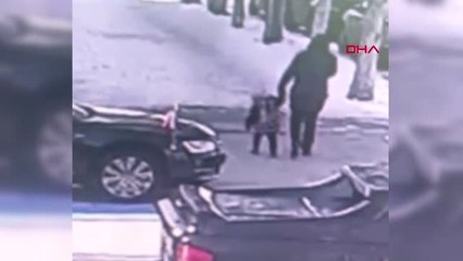 Kars Minik Çocuğun Bayrak Sevgisi