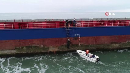 Karaya Oturan Gemiyi Kurtarma Çalışmaları Havadan Görüntülendi