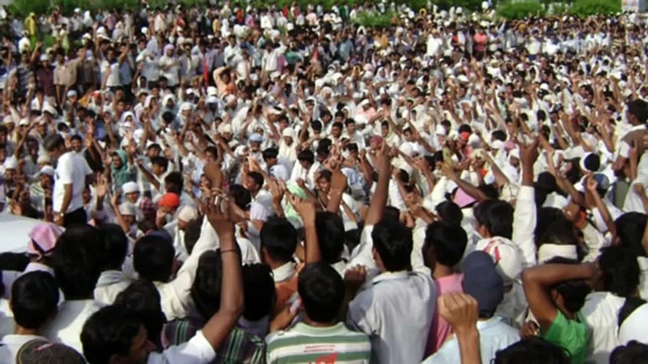 20 Lakh UP Government Employees on Strike for Old Pension पेंशन बहाली पर अड़े 20