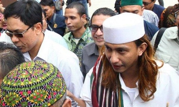 Bahar Smith Keberatan Sidang Digelar di Bandung