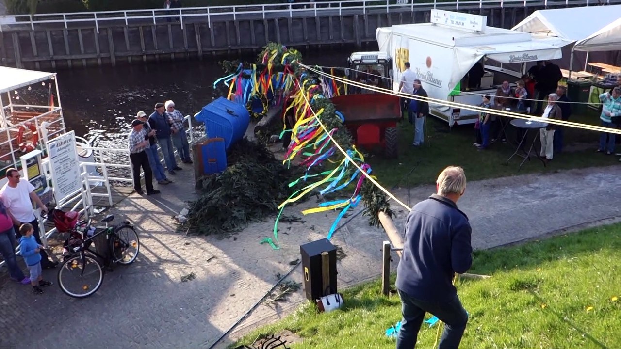 Hafen Carolinensiel  - Maibaum -