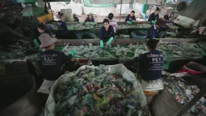 El difícil camino de Tailandia para abandonar su adicción al plástico