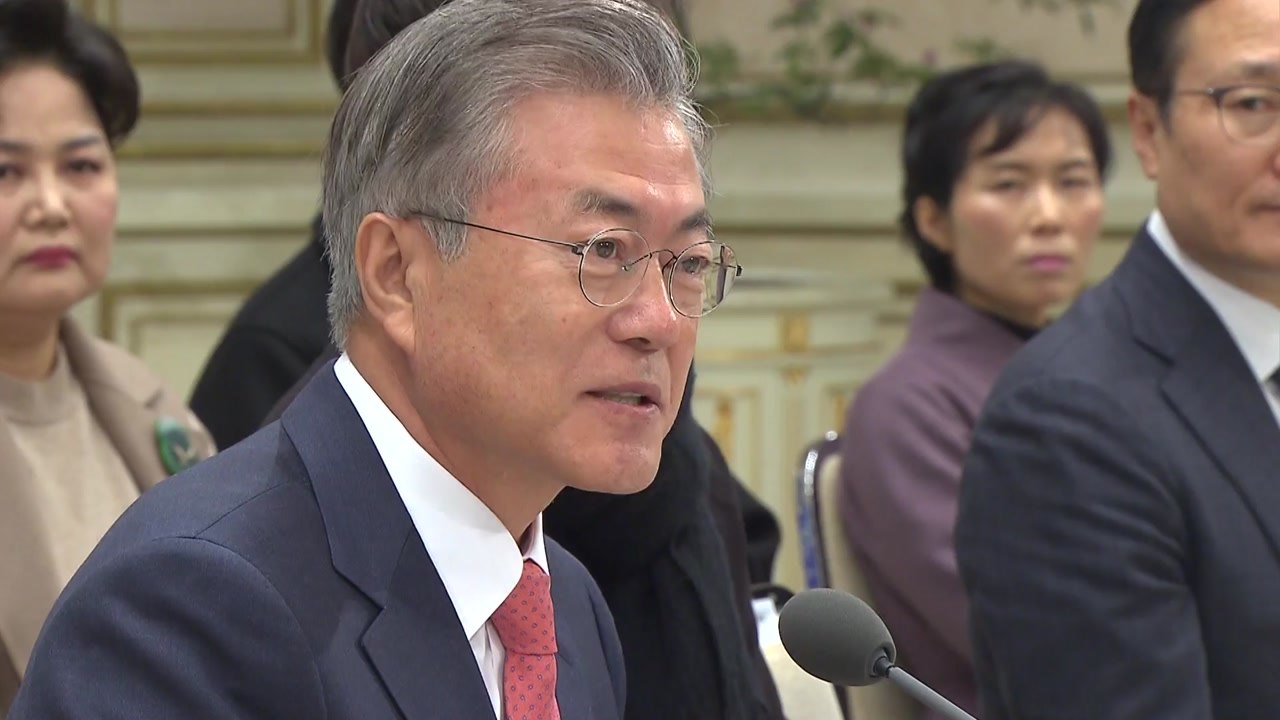 자영업자 "최저임금 인상 고통"...문 대통령 "부작용 최소화 노력" / YTN