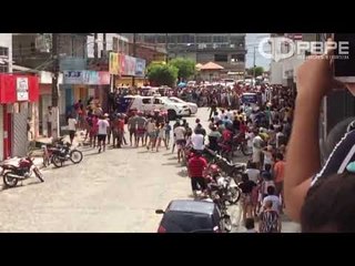 Assalto com reféns no varejão Ferreirense