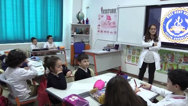 Minik Öğrencilerden Mehmetçik'e Sevgililer Günü Mektubu