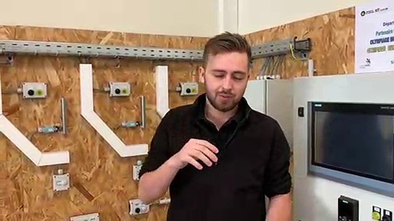 Pierre Bonhomme, vice champion de France de contrôle industriel, prépare les championnats du monde à Kazan depuis l'IUT de Saint-Dié-des-Vosges