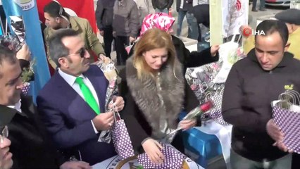 Aksaray’da Sevgililer Gününde fidan dağıtıldı