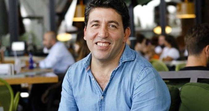 Ünlü Oyuncu Emre Kınay, İstanbul Kadıköy Belediye Başkan Adayı Oldu