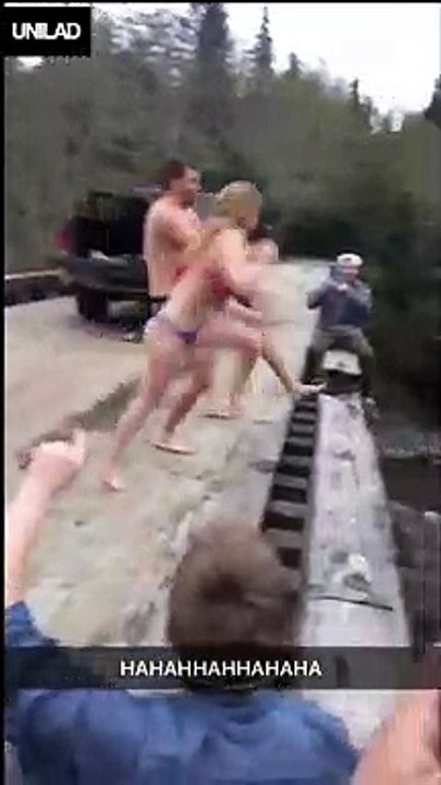 Il fait une mauvaise blague à ses 2 copines et ça tourne très mal