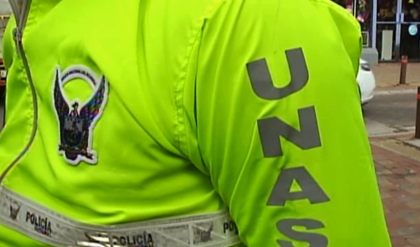 Abogada fue detenida presuntamente por pedir dinero a su cliente a cambio de tener un dictamen a su favor en Quito