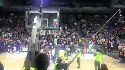 Homenaje a Juan Carlos Navarro