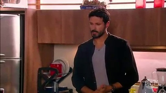 João desmascara Débora na frente de Marcelo | As Aventuras de Poliana