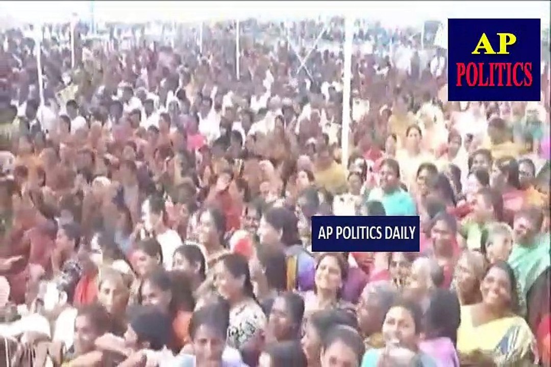 ప్రతి ఒక్కరకీ స్మార్ట్ ఫోన్ చంద్రన్న.. Smart Phones for Andhra People - AP Politics Daily