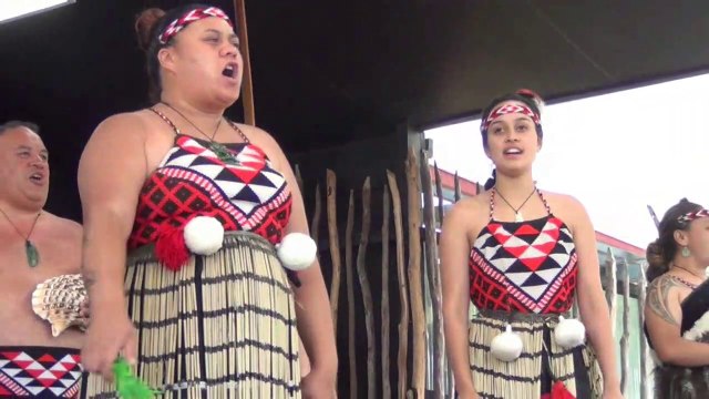 New Zealand 2018 23-38 , Maori Cultural Show at Wharewarewa & Rotorua, Dec-Jan 2019