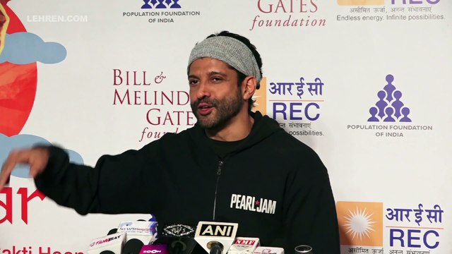 Farhan Akhtar IGNORES The Question About Shah Rukh Khan Being In Don 3