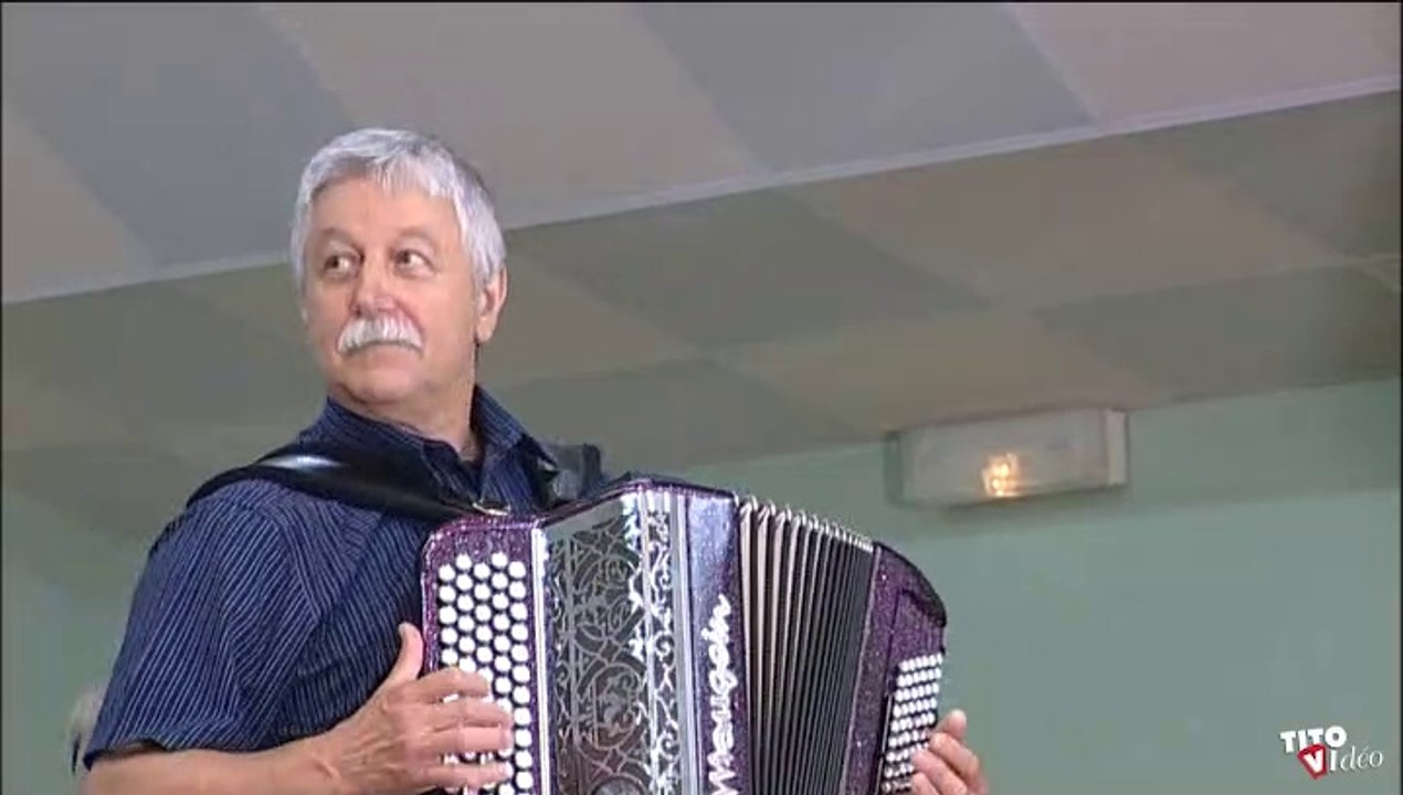 Au Monde des Troubadours par l' Orchestre  Clody Musette