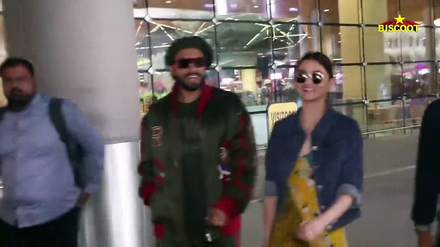 Deepika Padukone & Ranveer Singh Kissing in PUBLIC -Valentine Day Gully Boy Screening -