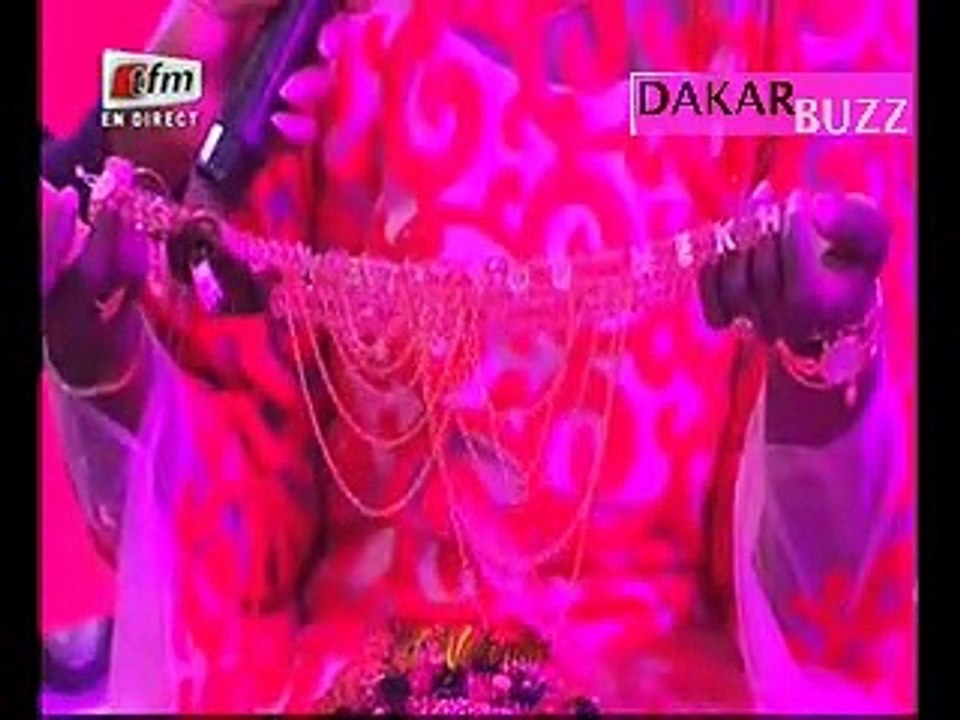 Spécial Saint-Valentin TFM: elle explose le plateau avec des nuisettes "Rigou Rigou, Jakaarlo, Radiax Radiax, les 7 trous, écarte les jambes