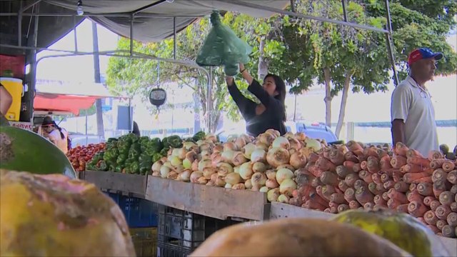 مبادرات لجمع التبرعات وتقديمها للفقراء بفنزويلا