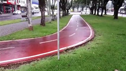 Adolescente sofre queda na ciclovia da Avenida Brasil