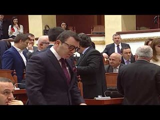 Ruçi perzen Paloken nga salla