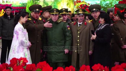 Peniani “në këmbë” në ditën e “Yllit të Shndritshëm” - Top Channel Albania - News - Lajme