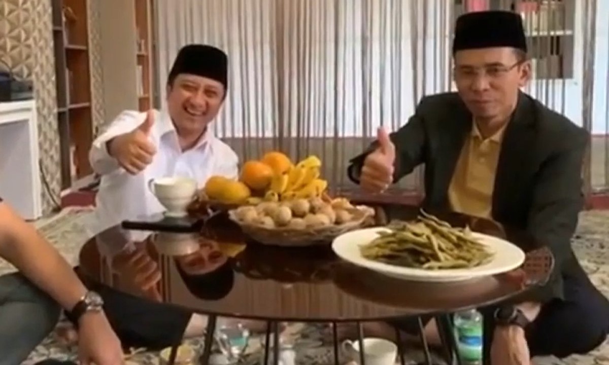 "Salam Jempol" TGB, Yusuf Mansur dan Ipang Wahid