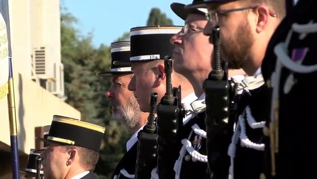 Un extrait de l'hommage national aux gendarmes victimes du devoir.