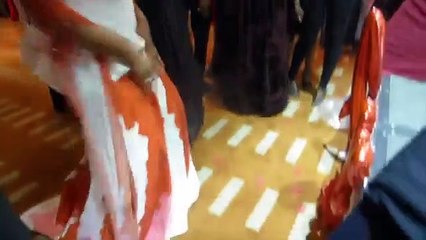 Spécial St Valentin Bébé Basse se lâche sur le son de Pape Diouf