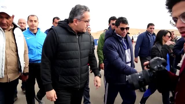 Mısır Piramitleri Etrafında Halk Koşusu