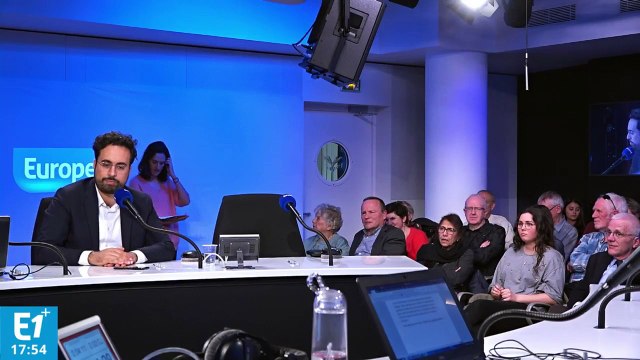 Augmentation des tarifs des opérateurs : Mounir Mahjoubi appelle les Français à la refuser