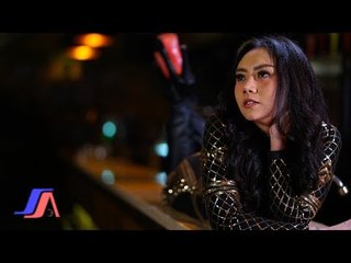 Atas Bawah - Iva Lola ( Official Music Video )