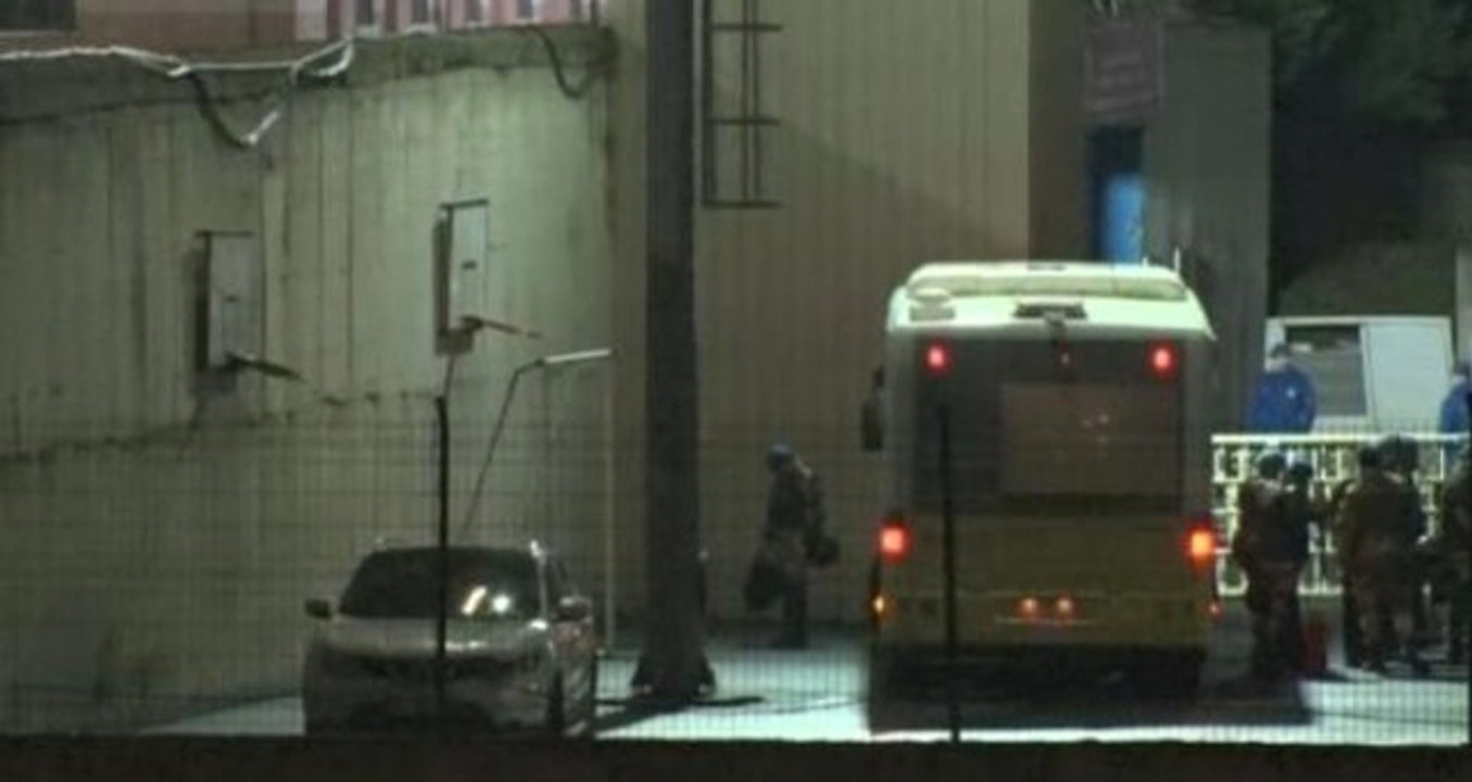 Metris Cezaevinde Yangın Çıktı! Dumandan Etkilenen Mahkumlar Hastaneye Kaldırıldı