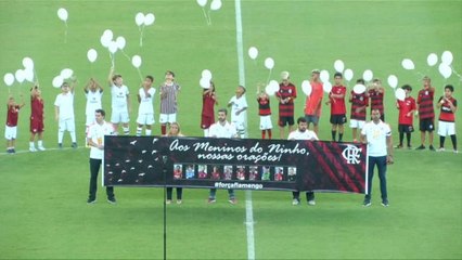 Flamengo rend hommage aux victimes de l'incendie du centre de formation