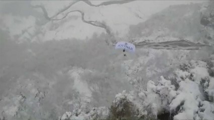 Basejumping in Schottland und mehr "No Comment Highlights" der Woche