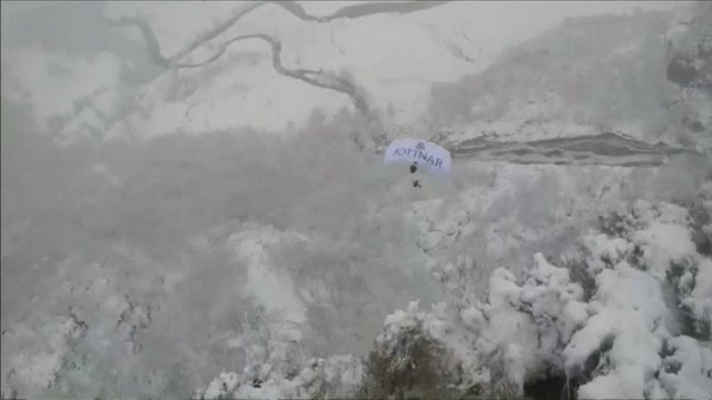 Basejumping in Schottland und mehr No Comment Highlights der Woche