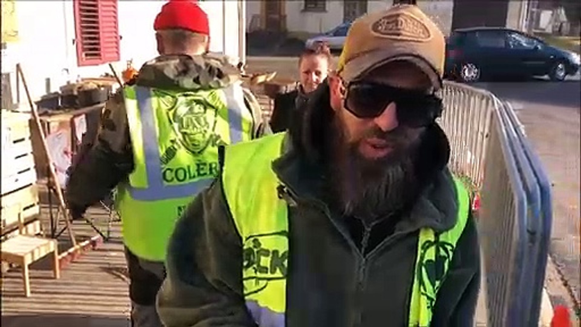 Baronville Les Gilets Jaunes Fêtent Les 3 Mois Du Mouvement