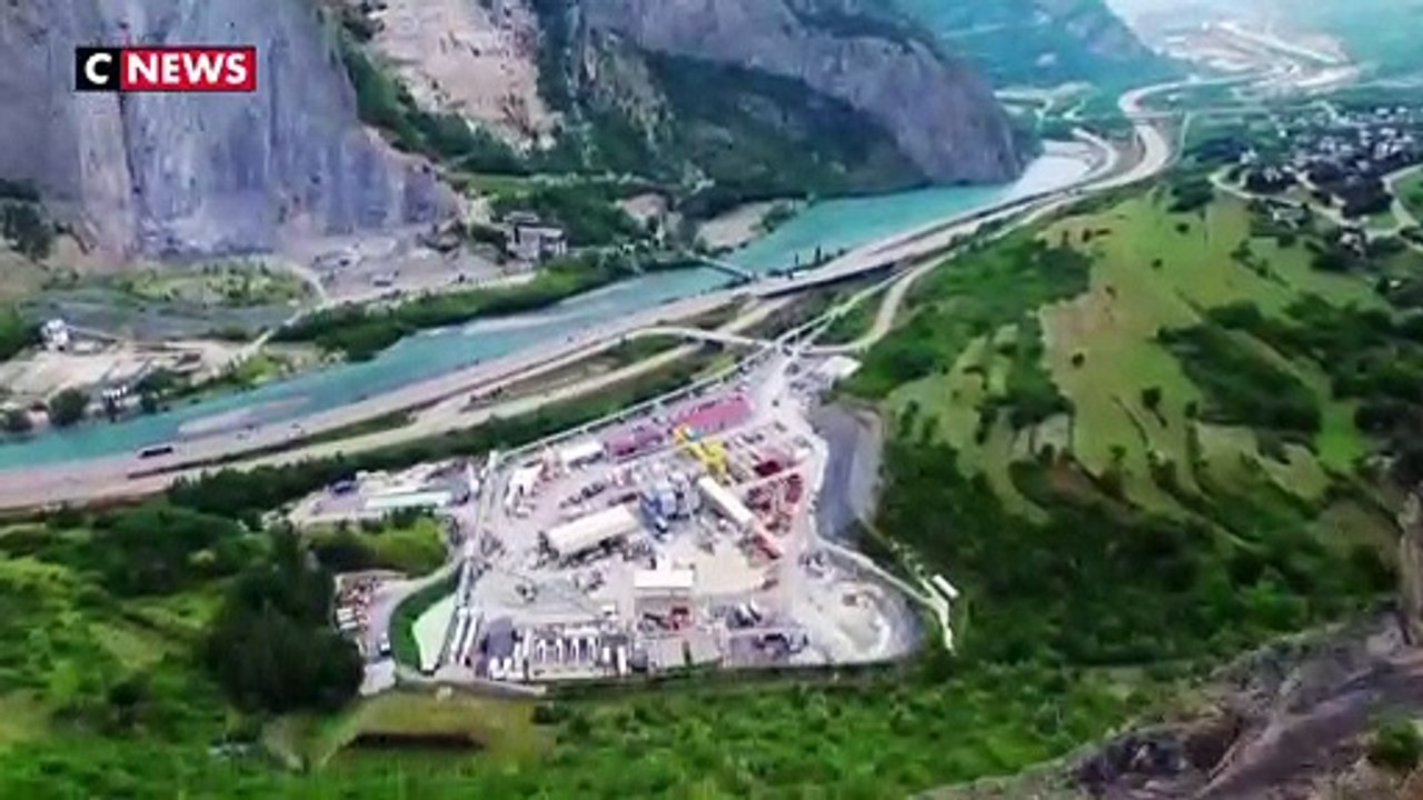 Le tunnel sous les Alpes source de problèmes en...