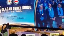 Fatih Erbakan konuşurken, Karamollaoğlu yere odaklandı