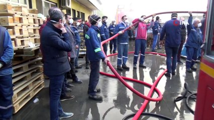 Türkiye'nin ilk filtre fabrikası ikinci kez yandı