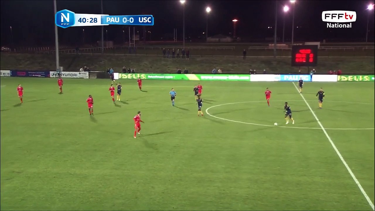 Magnifique action du Pau FC qui finie par une superbe frappe d'Antoine BATISSE.