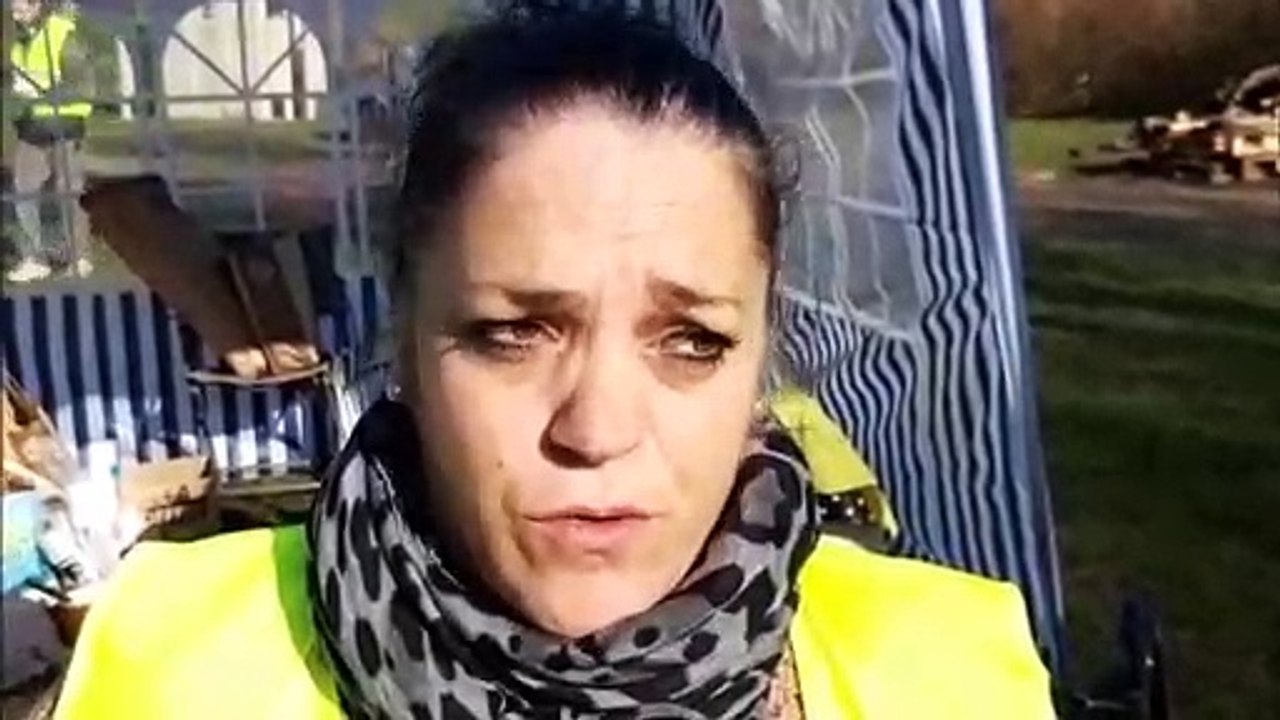 Vidéo. À Toul, les gilets jaunes lâchent les ronds-points et organisent un barbecue géant