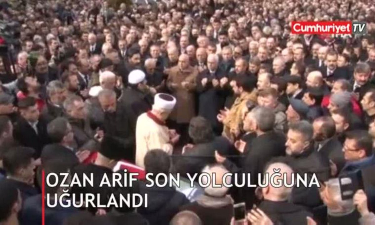 Ozan Arif'in cenazesinde dikkat çeken iki isim