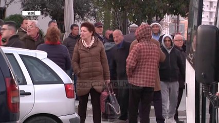 Protestuesit nga rrethet në Tiranë. Mijëra demokratë u organizuan nga i gjithë vendi