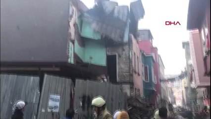 Balat'ta 4 Katlı Binada Çökme