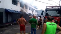 Incêndio atinge bar na Ilha de Santa Maria, em Vitória