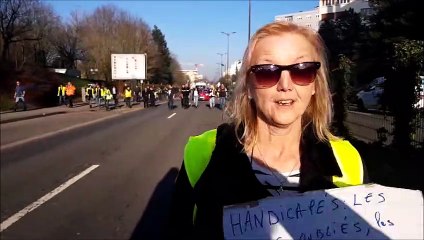Thionville : " le rond-point où tout a commencé" pour Aline, gilet jaune de la première heure